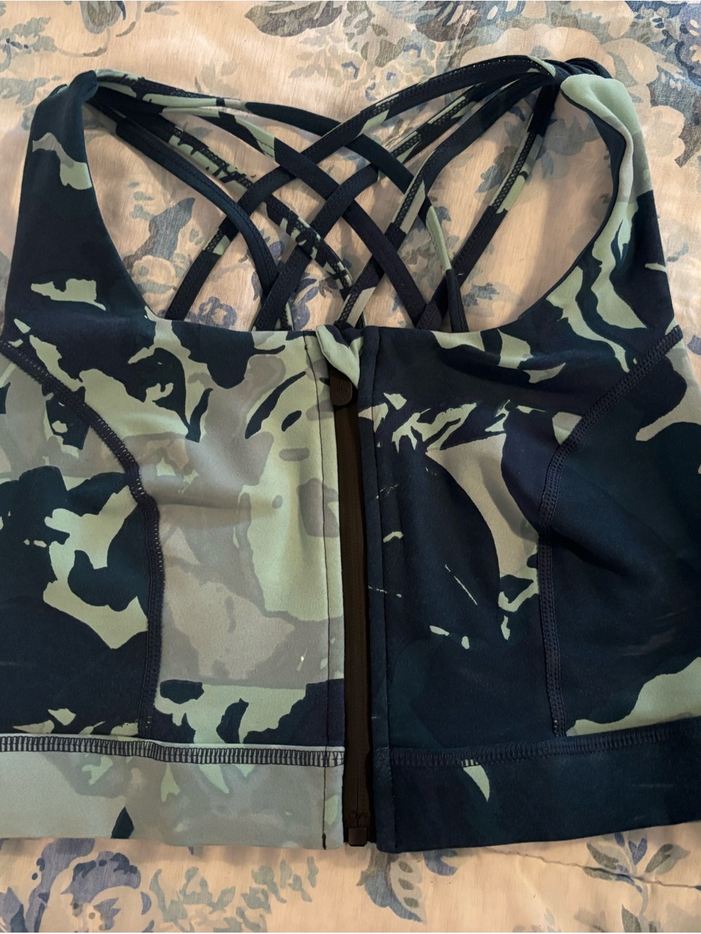 Strappy Front-Zip Sports Bra - Green Camo